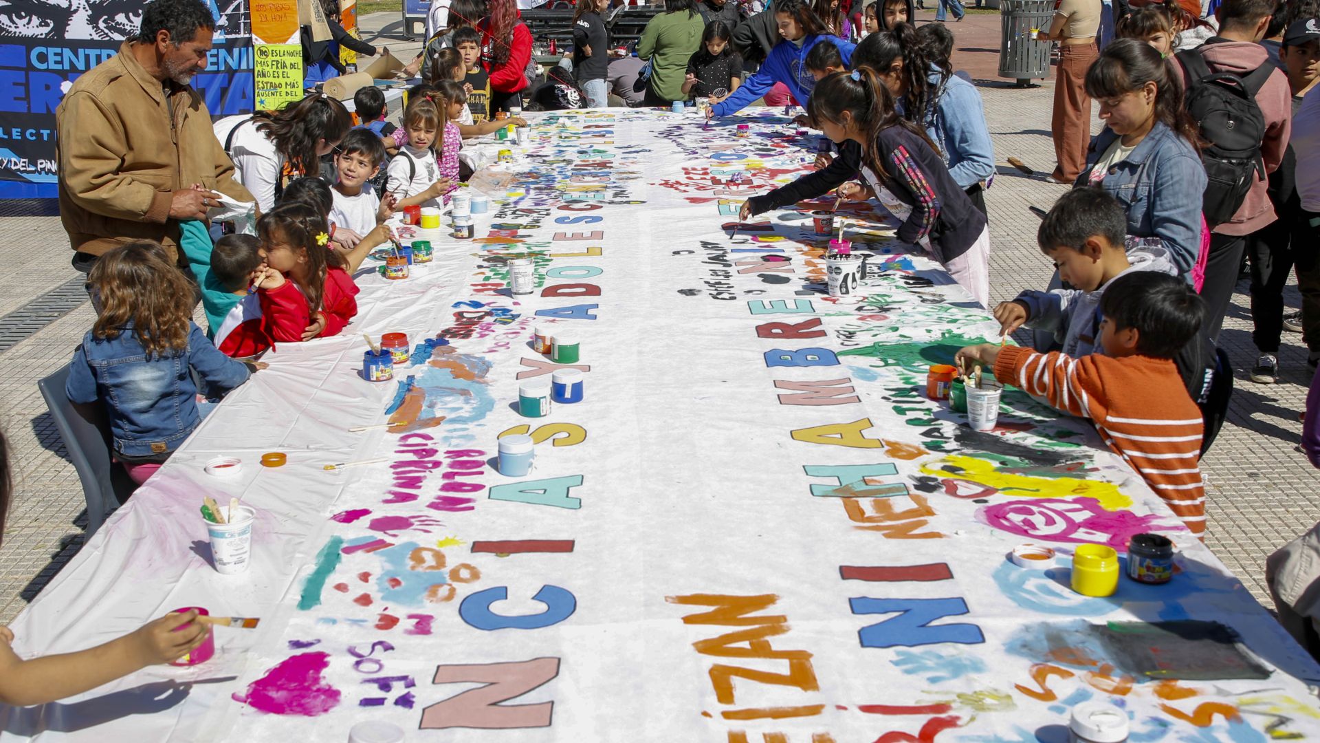 ¡Alerta, niñez en emergencia!