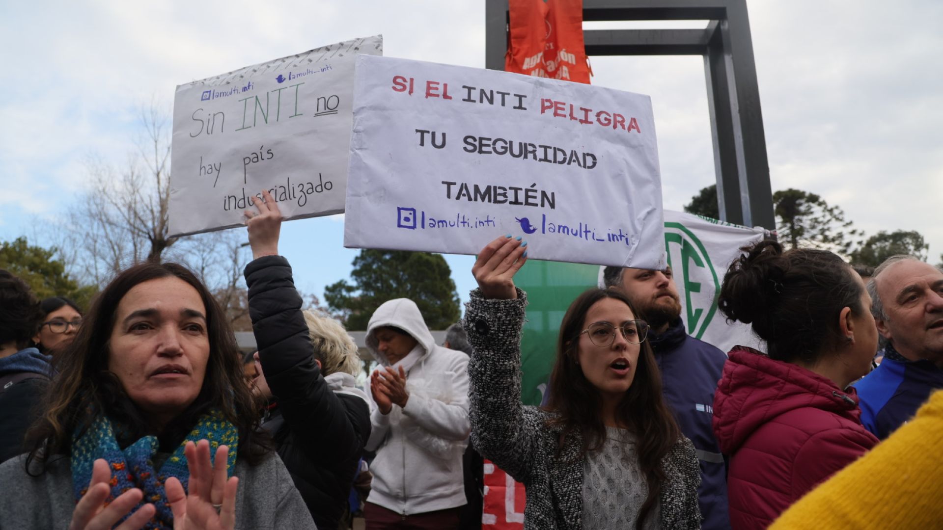 El gobierno ataca el INTI: Las y  los trabajadores lo defendemos