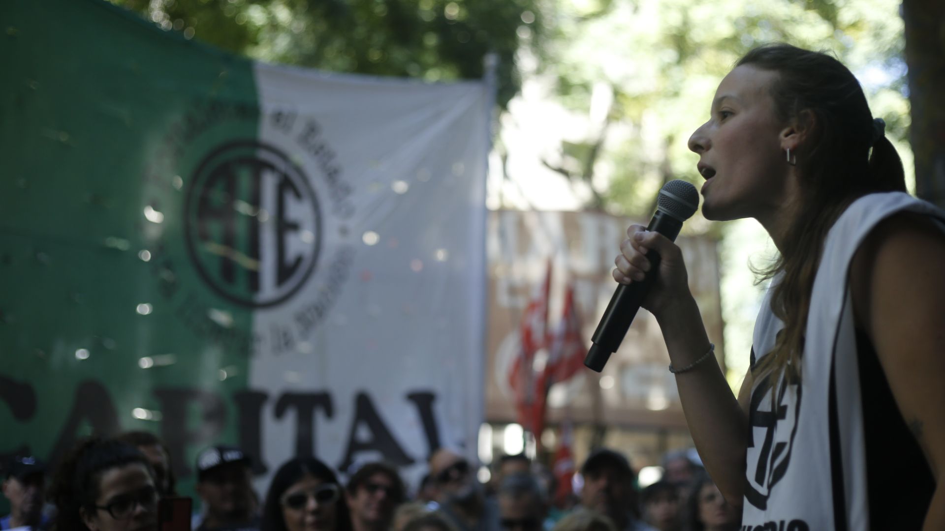 Alerta y movilización en la Secretaría de Trabajo